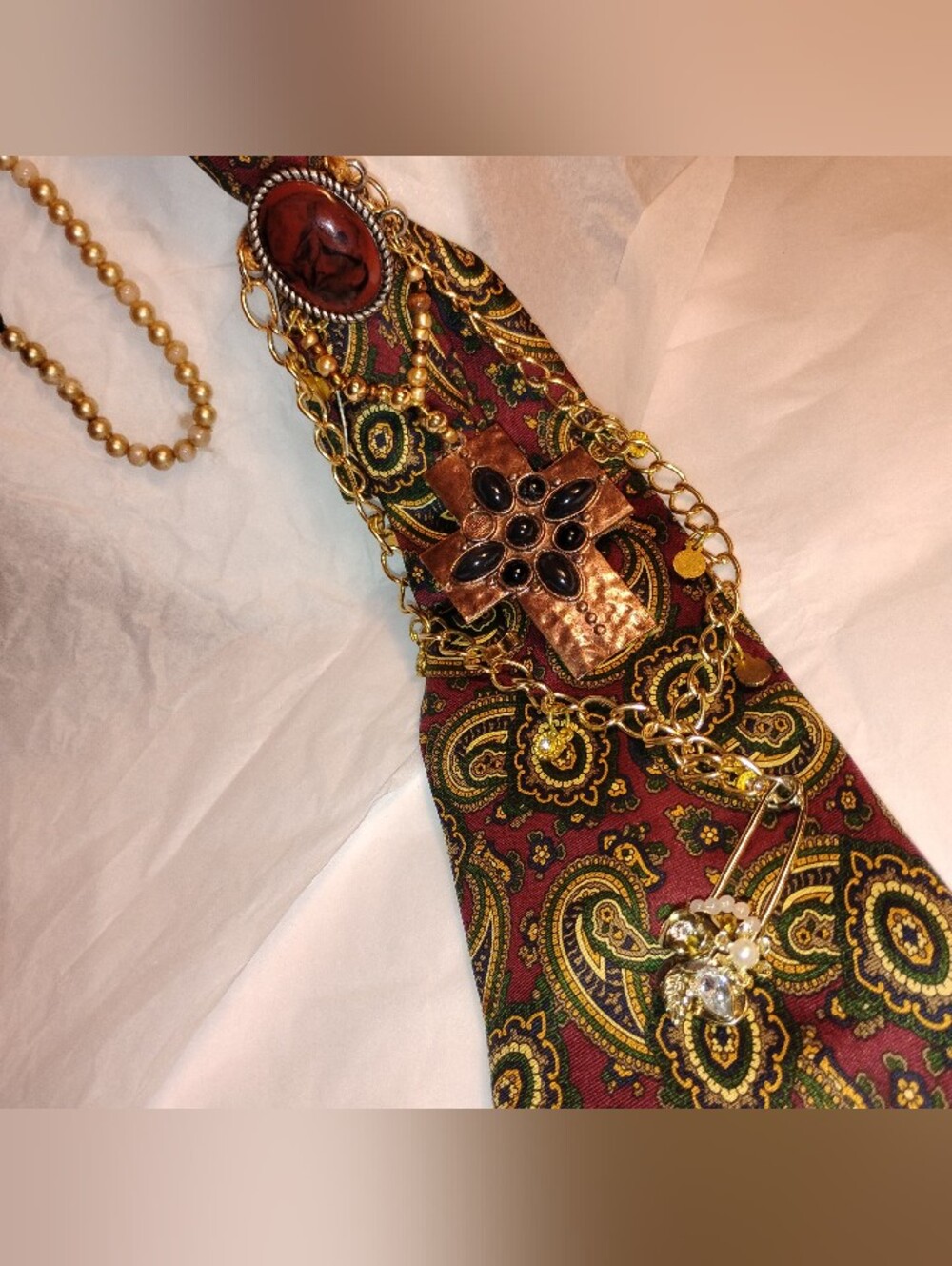 One Of A Kind Woman's Necktie. Vintage Accessories. Hand Designed. - Picture 2 of 11